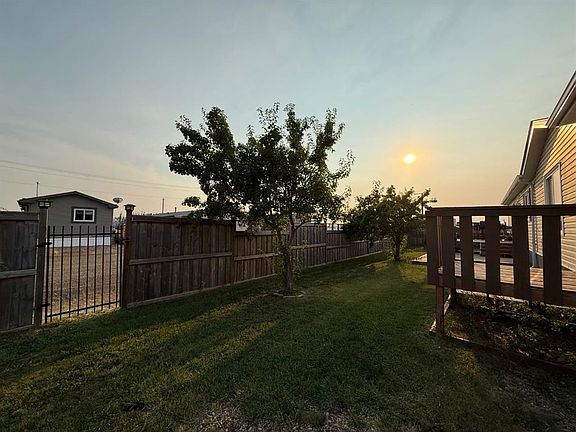 4th image of 349 Railway Ave W Unit 48