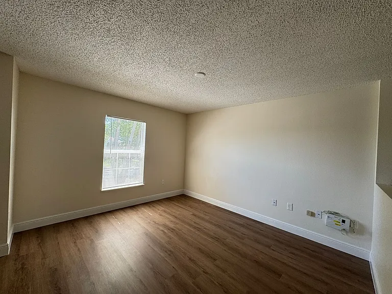 11718 Pethrick Dr — Photo 16