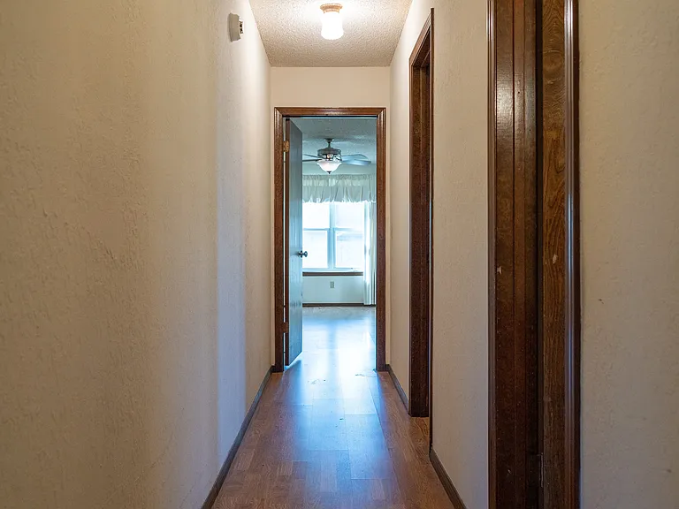2221 W Memphis Pl — Photo 9