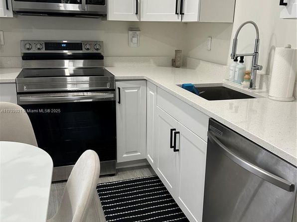 208 Meridian Ave APT 6