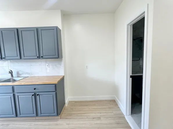 168a 26th Street image 2 of 26