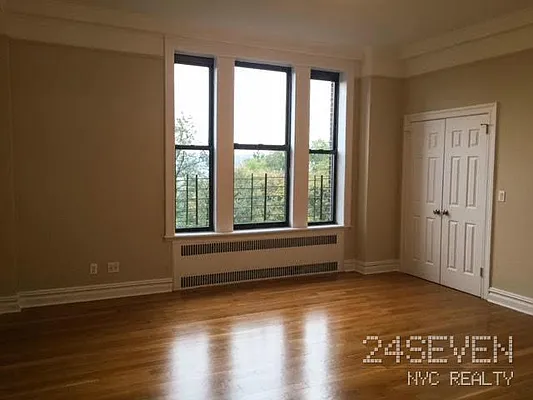 Rented by 24 7 NYC Realty Inc. | media 15