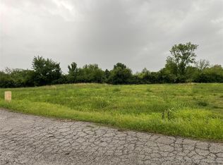 9154 E Pine Creek St, Catoosa, OK 74015