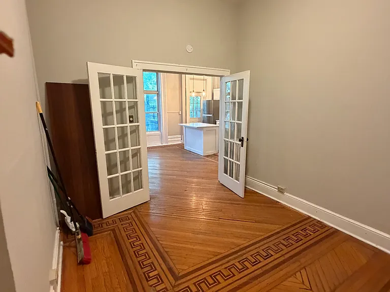 324 Hudson Ave #1R — Photo 13