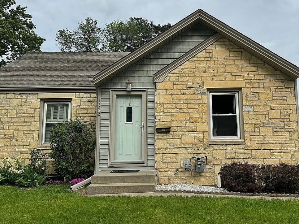 1st image of 1322 S 48th St