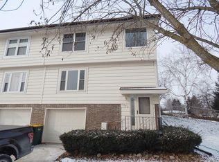 1397 Elm Ct, Port Washington, WI 53074