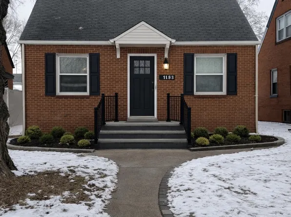 1015 River Dr, Hammond, IN 46324