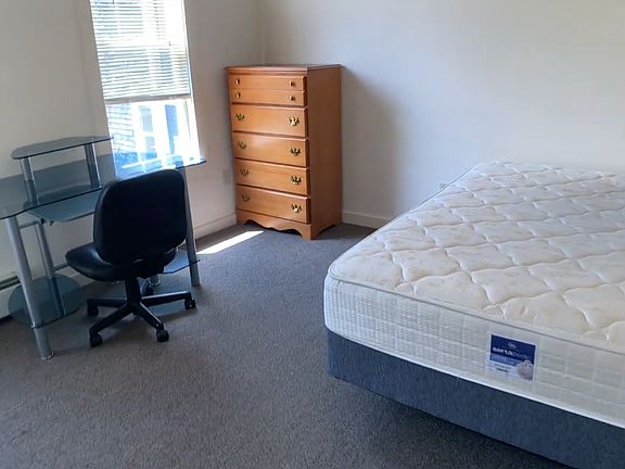 5th image of 208 Williams St #1