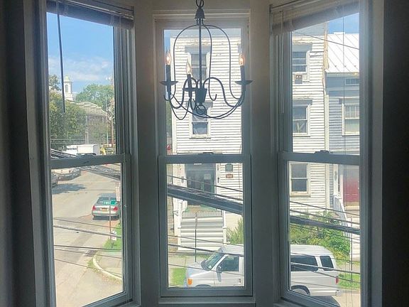 5th image of 119 1st St #1