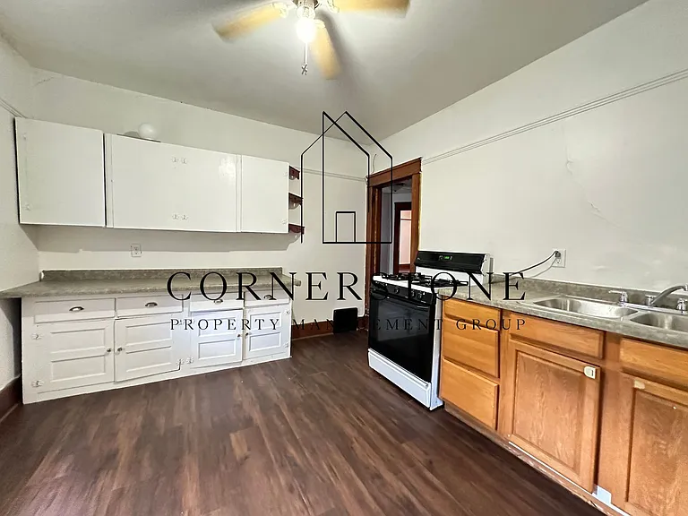 841 S 18th St — Photo 6