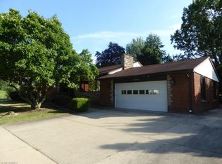 1920 E 296th St, Wickliffe, OH
