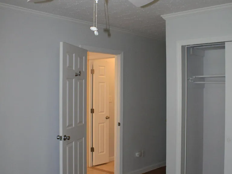 916 Stanton Dr — Photo 31