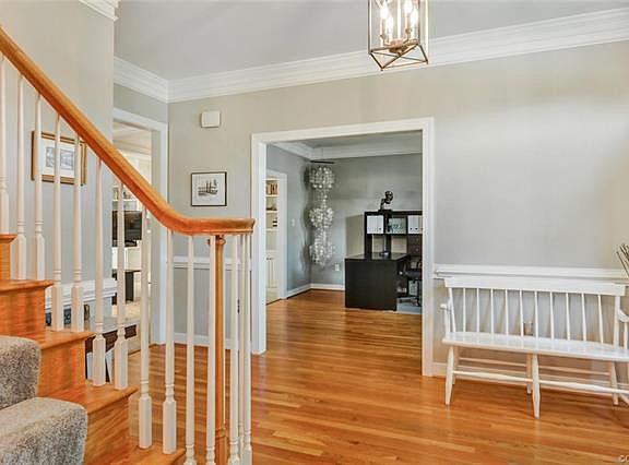 4th image of 12109 Loxton Ct
