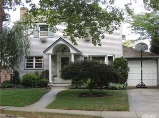 1559 Forest Lake Blvd, Wantagh, NY 11793