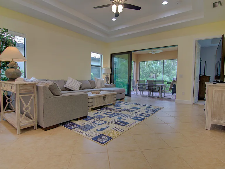9385 Isla Bella Cir #ID1049687P — Photo 4