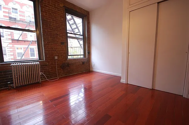 Rented by REAL New York | media 11