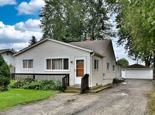 17W707 Lorraine Ave, Addison, IL 60101