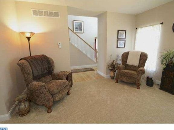 4th image of 5522 Sunset Dr
