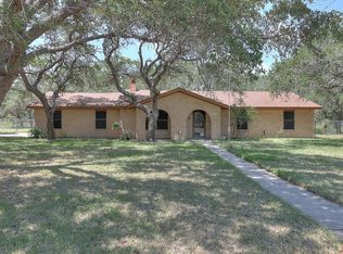 1313 W Deberry Ave, Aransas Pass, TX 78336