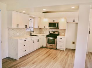 10535 Myrtle St, Downey, CA 90241