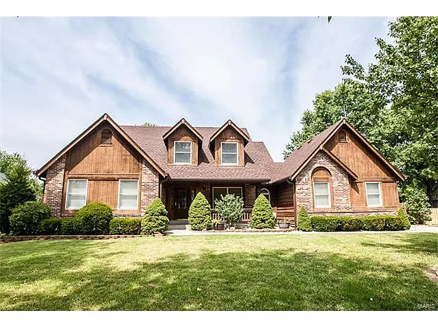 2614 Storm Lake Dr photo 1