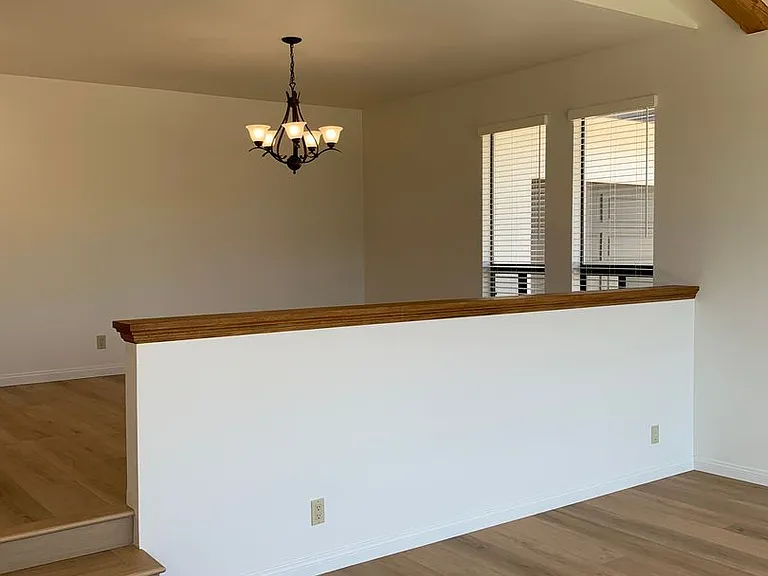 3747 Lincolnwood Dr — Photo 6