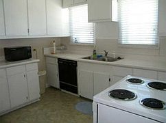 5th image of 2438 S Fletcher Ave
