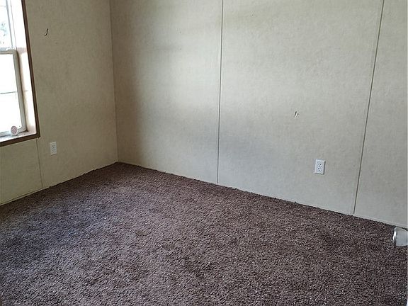 5th image of 1687 Wilsey Rd