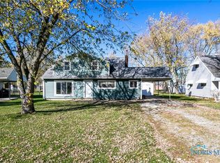 1586 Westgate Dr, Defiance, OH