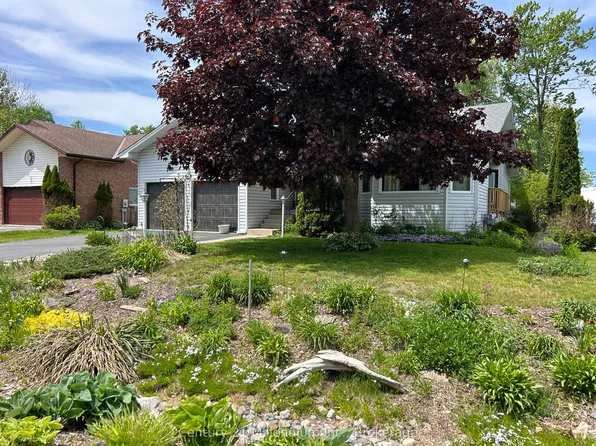 6 Royal Beech Dr, Wasaga Beach, ON L9Z 1H1