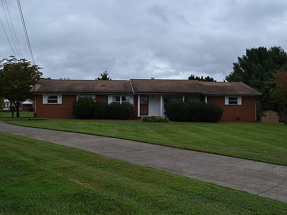 2nd image of 7529 Jessilee Dr