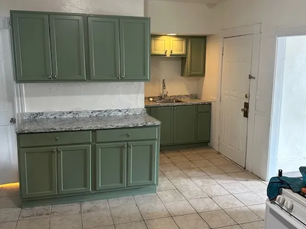 47 Eastern Ave APT 1L, Worcester, MA 01605