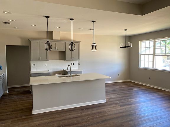 3rd image of 506 W 13th St
