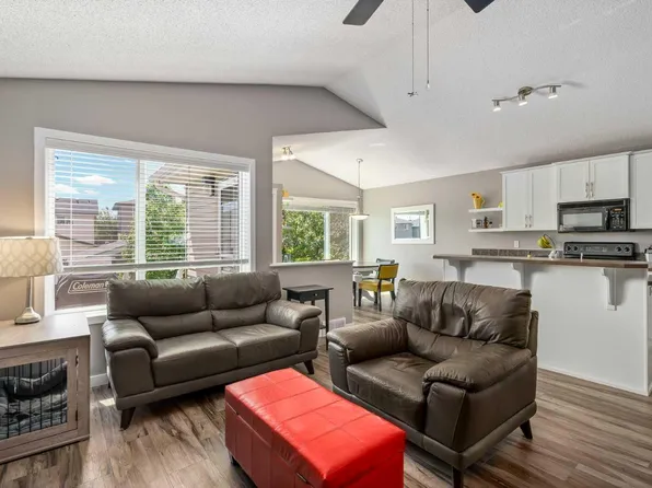 2367 Sagewood Gate SW, Airdrie, AB T4B 3M7