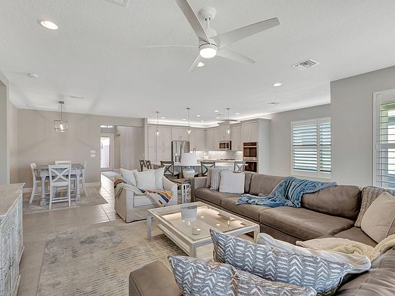 4th image of 11805 SW Coral Cove Parkway