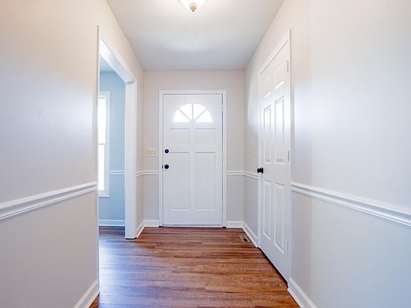 2nd image of 7239 Flagstone Dr
