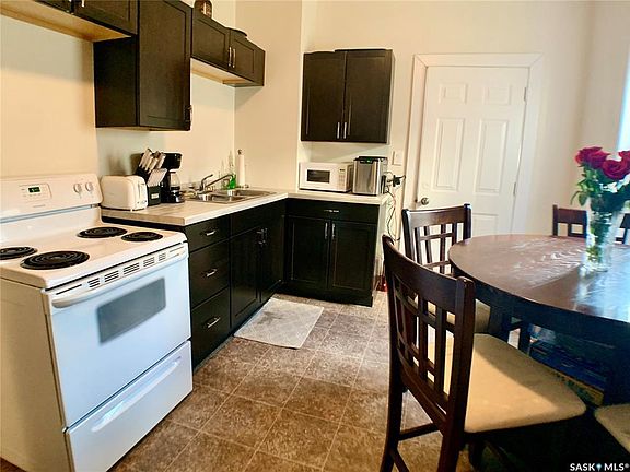 3rd image of 2308 Montreal St #1