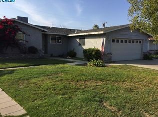 201 N Chinowth St, Visalia, CA 93291