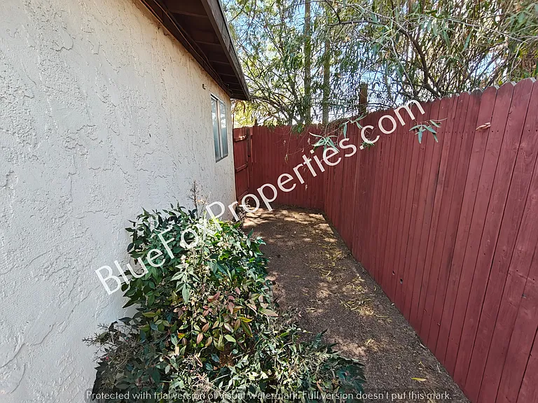 4142 E Spring St #2 — Photo 9