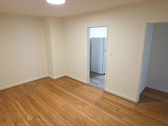 4th image of 3009 Park Blvd APT 4