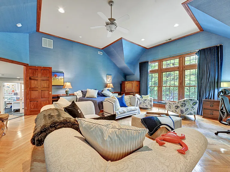 6907 Bradley Blvd — Photo 57