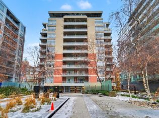 23 Brant St #908, Toronto, ON M5V2L5