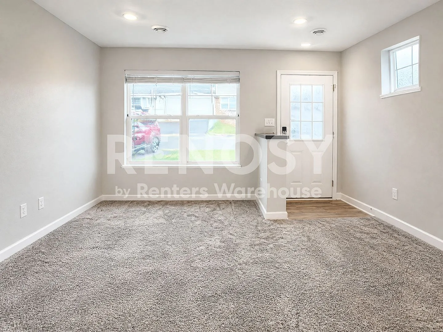 Available Now 3 Bedroom 2.5 Bath Townhouse in Maple Grove — Photo 3