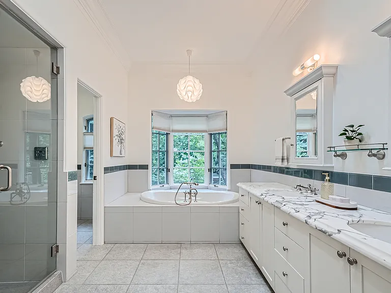 3782 Wonderland Hill Ave — Photo 16