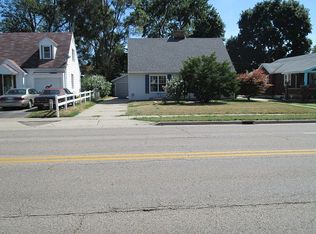 56 32nd St SW, Wyoming, MI 49548