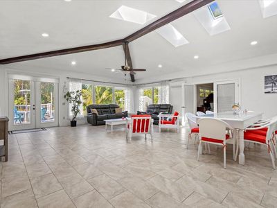 2022 SE Hanford Road E, Pt Saint Lucie, FL, 34952