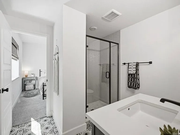 7254 S Waterloo Way — Photo 15