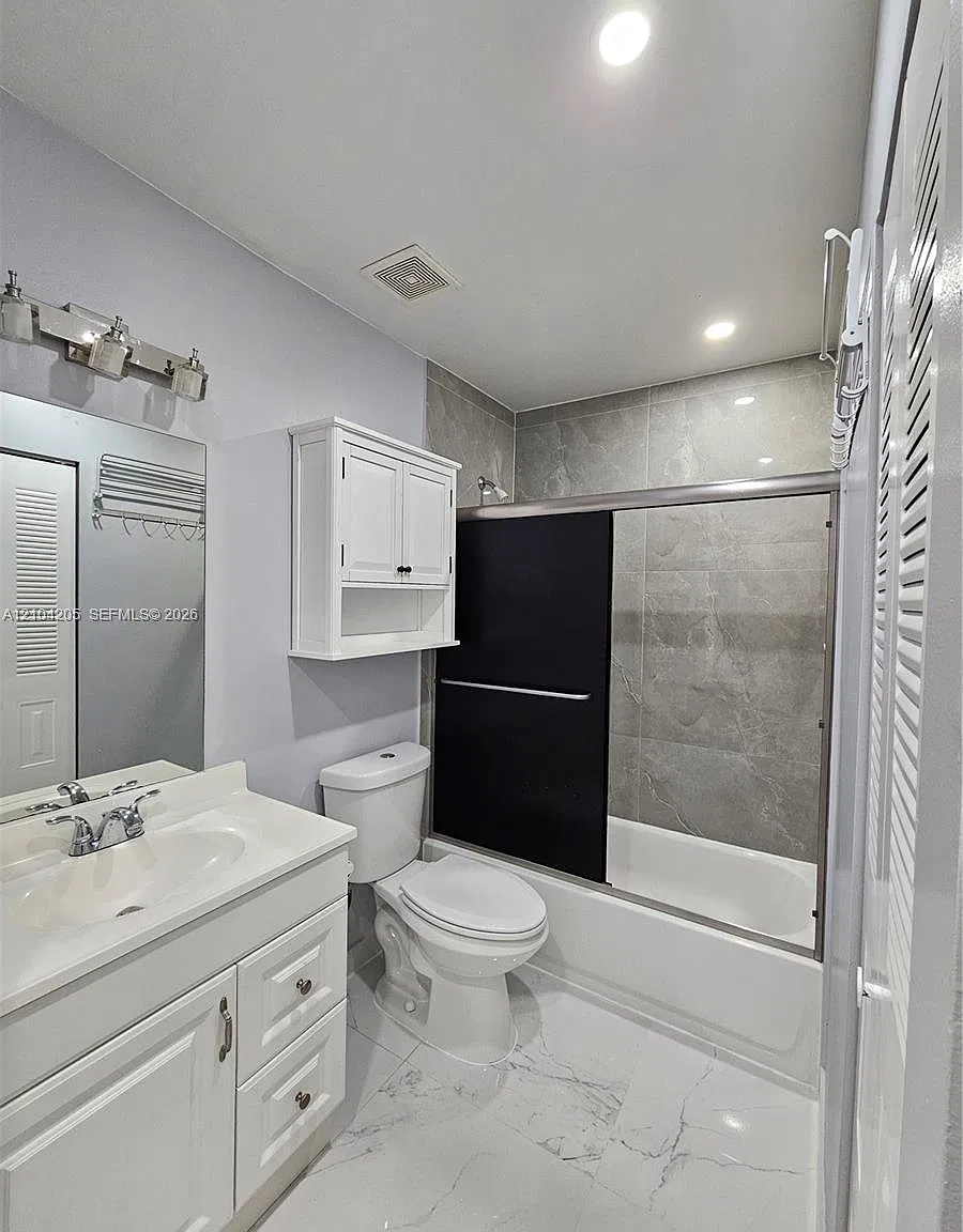 Parc Vista Condo — Photo 4