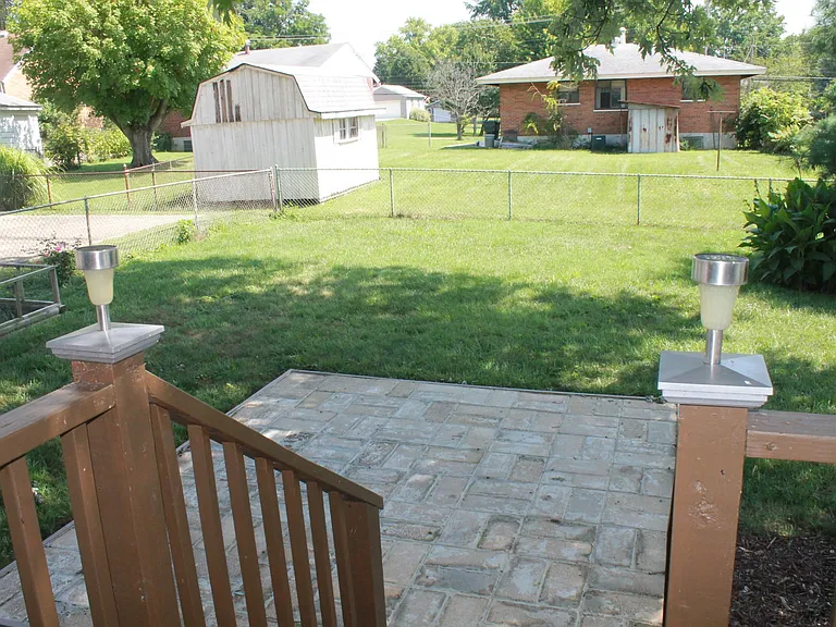 10610 Lemarie Dr — Photo 13