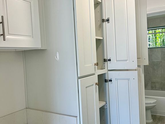 2nd image of 6109 Fountain Ave #1